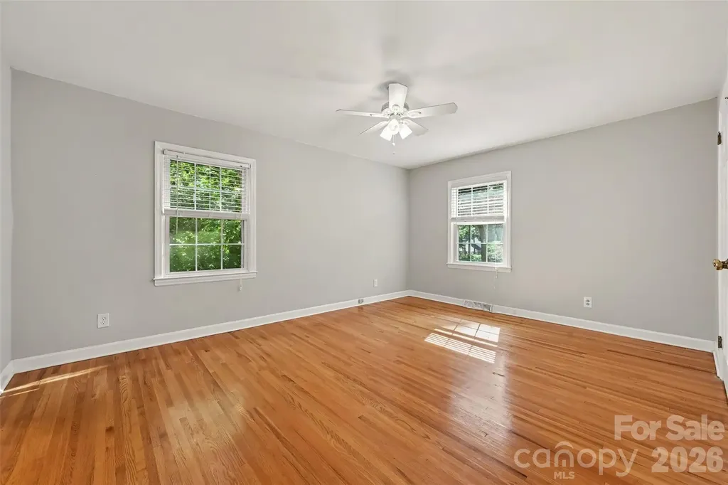 6207 Honegger Drive Charlotte NC 28211