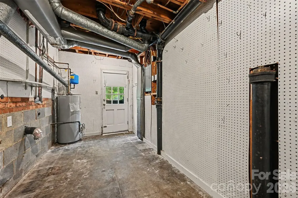 6207 Honegger Drive Charlotte NC 28211