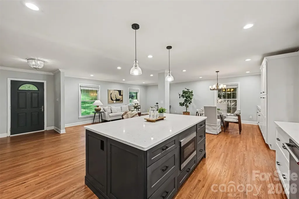 6207 Honegger Drive Charlotte NC 28211