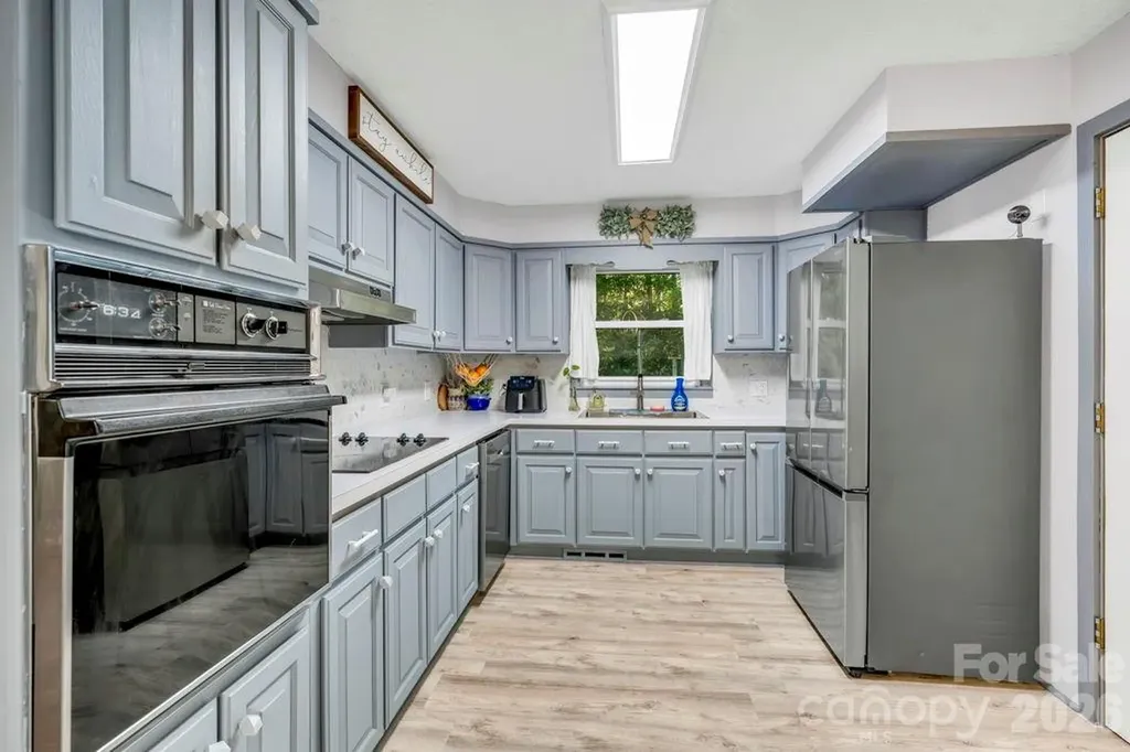 1199 Deer Park Lake Road Spruce Pine NC 28777