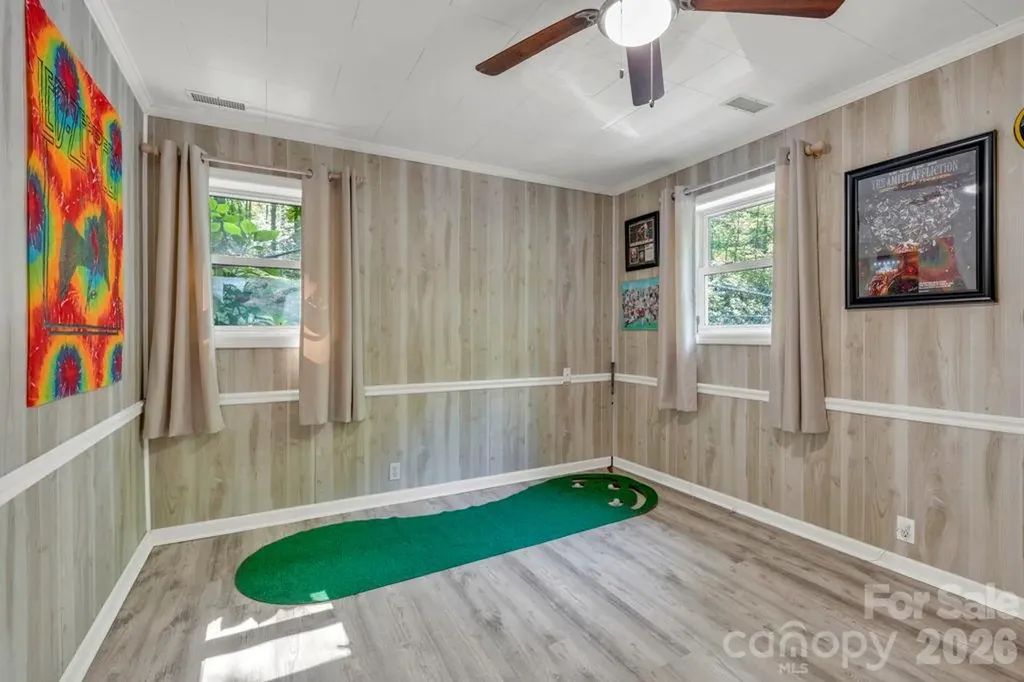 1199 Deer Park Lake Road Spruce Pine NC 28777