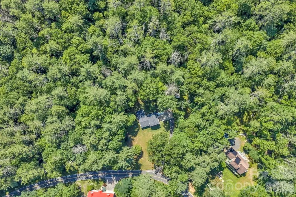 1199 Deer Park Lake Road Spruce Pine NC 28777
