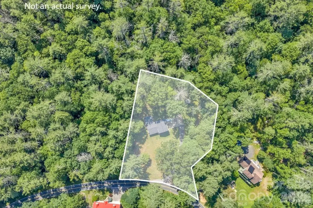 1199 Deer Park Lake Road Spruce Pine NC 28777