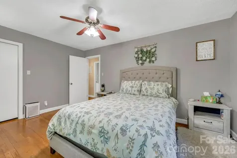 1199 Deer Park Lake Road Spruce Pine NC 28777
