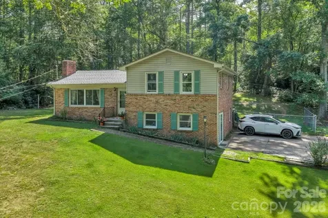 1199 Deer Park Lake Road Spruce Pine NC 28777