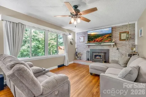 1199 Deer Park Lake Road Spruce Pine NC 28777