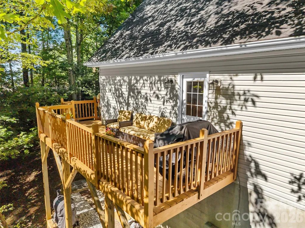 53 Honeysuckle Ridge Road Pisgah Forest NC 28768