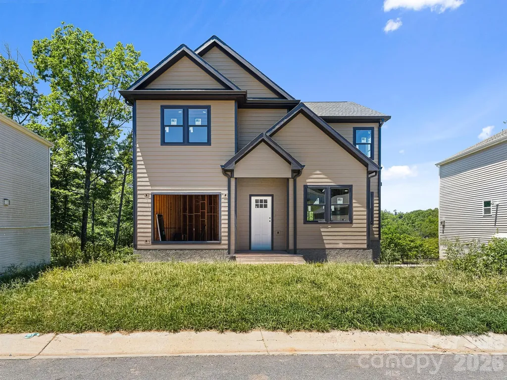 914 Newport Court Asheville NC 28806