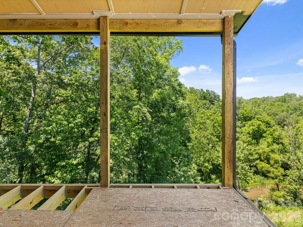 914 Newport Court Asheville NC 28806