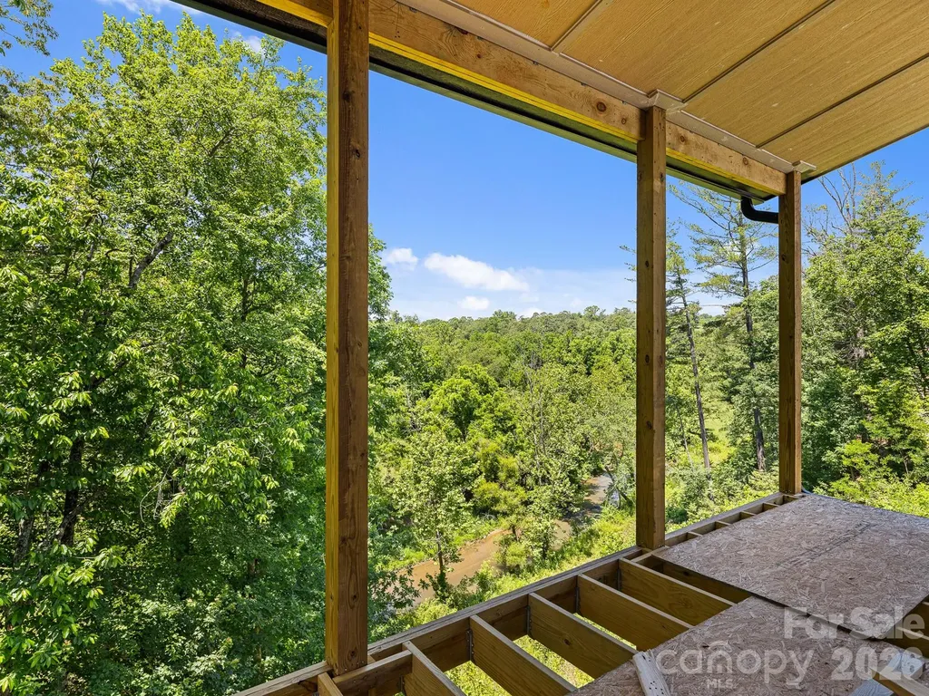 914 Newport Court Asheville NC 28806