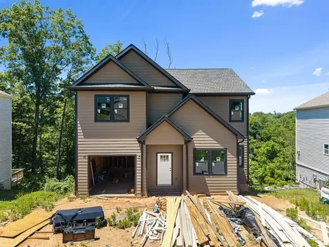 914 Newport Court Asheville NC 28806