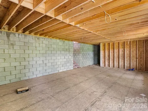 914 Newport Court Asheville NC 28806