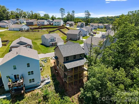 914 Newport Court Asheville NC 28806