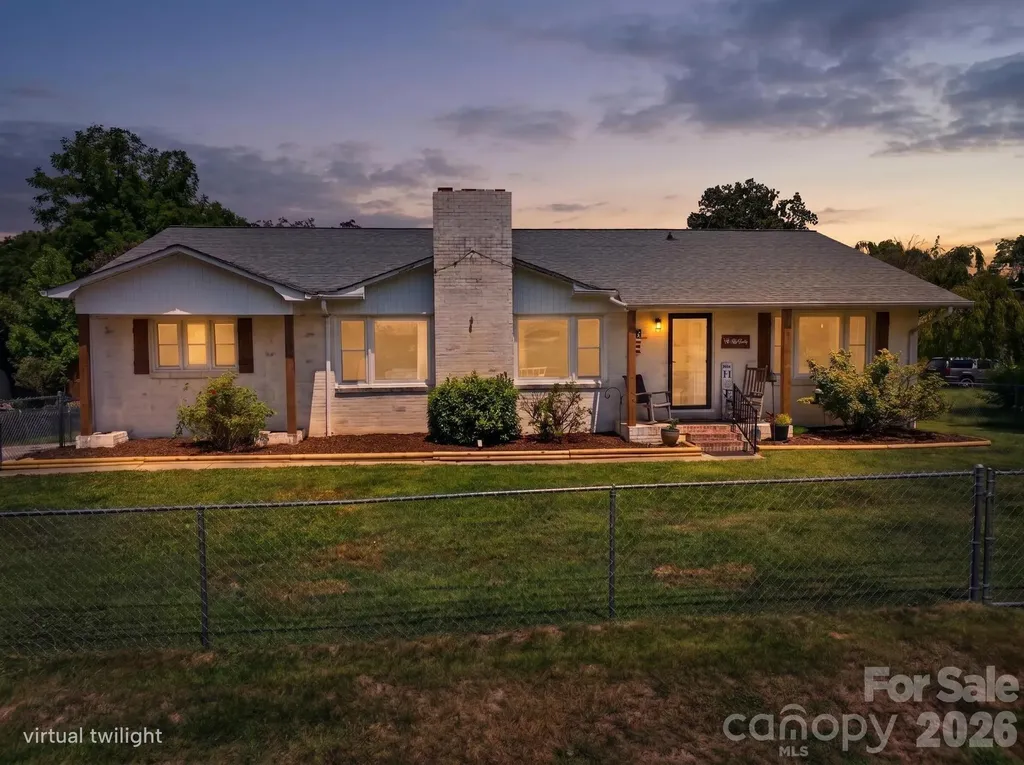 418 Powell Circle NE Lenoir NC 28645