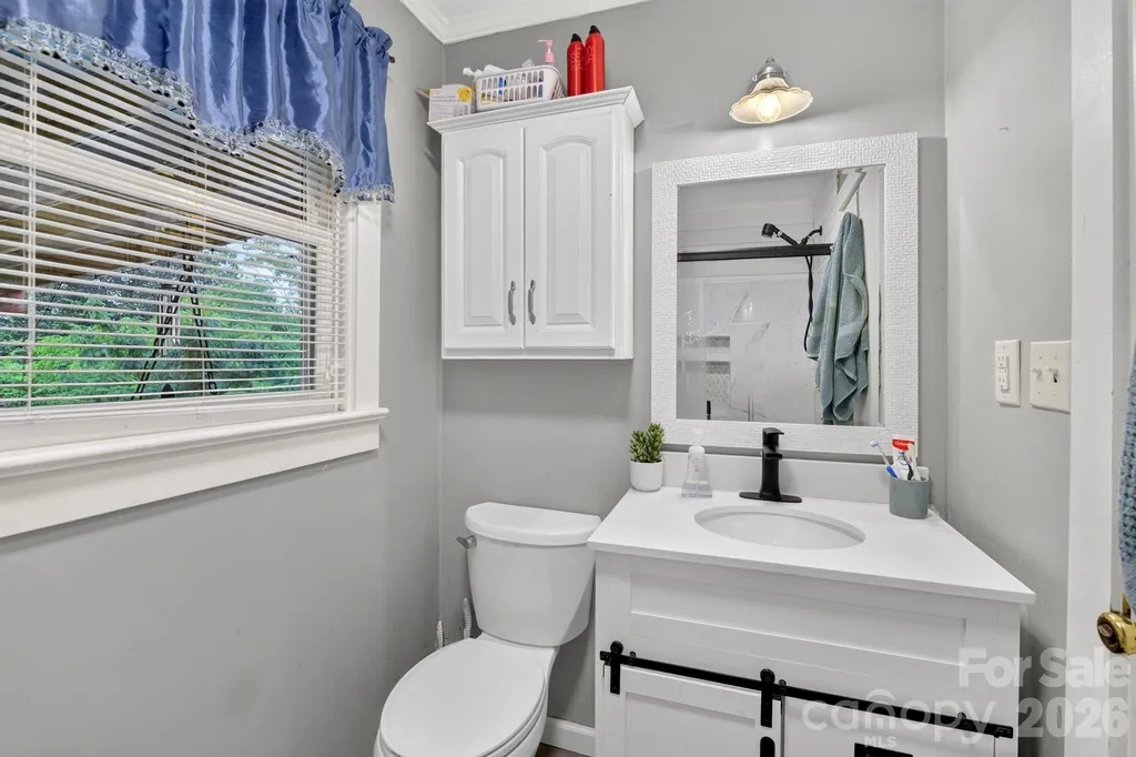 418 Powell Circle NE Lenoir NC 28645