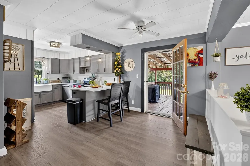 418 Powell Circle NE Lenoir NC 28645