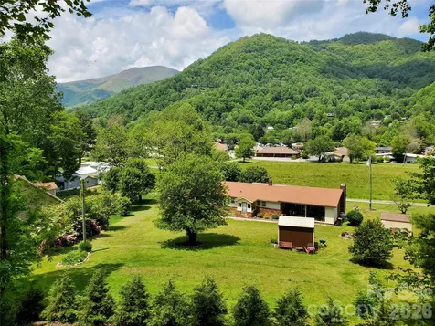 7 Higel Lane Maggie Valley NC 28751