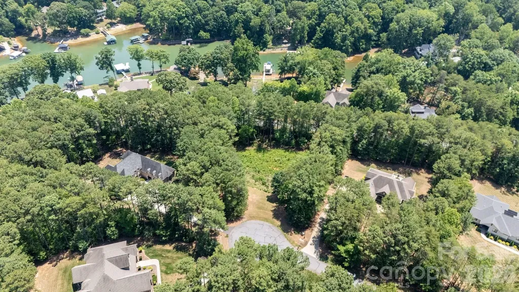 7287 James Court Denver NC 28037