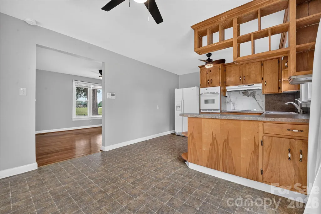 1717 Emmanuel Church Road Conover NC 28613
