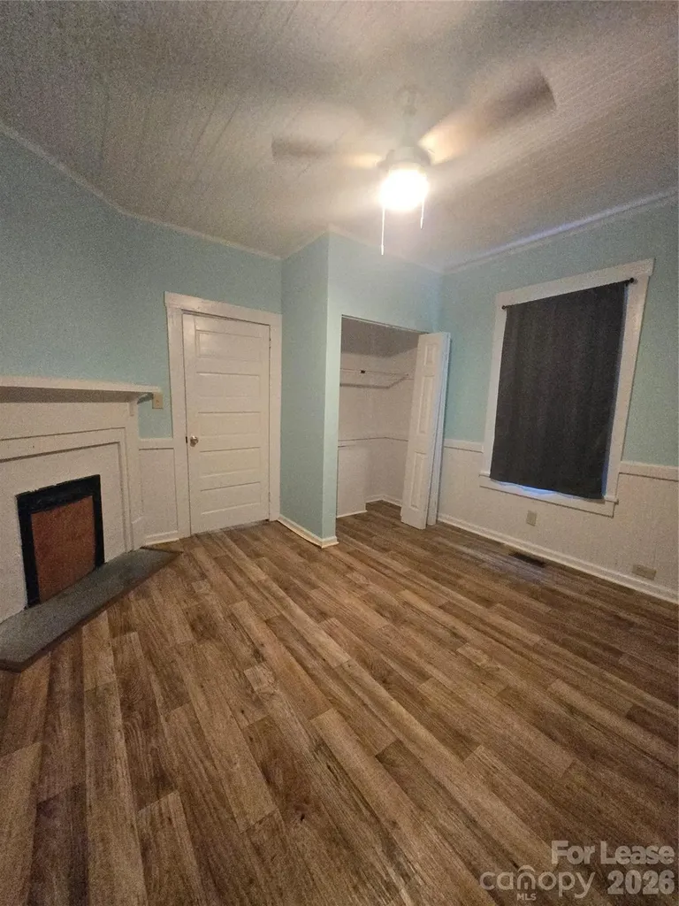 1211 N Main Street Lowell NC 28098