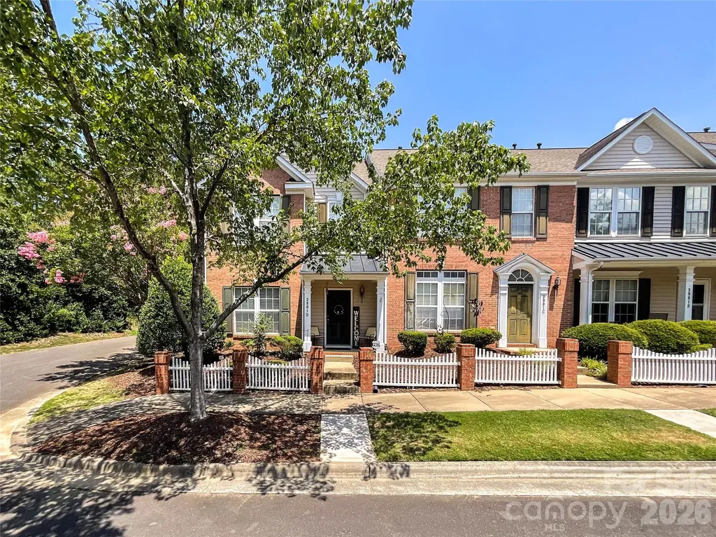 3901 #D Christine Lane Waxhaw NC 28173