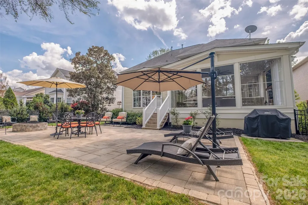913 Grayscroft Drive Waxhaw NC 28173