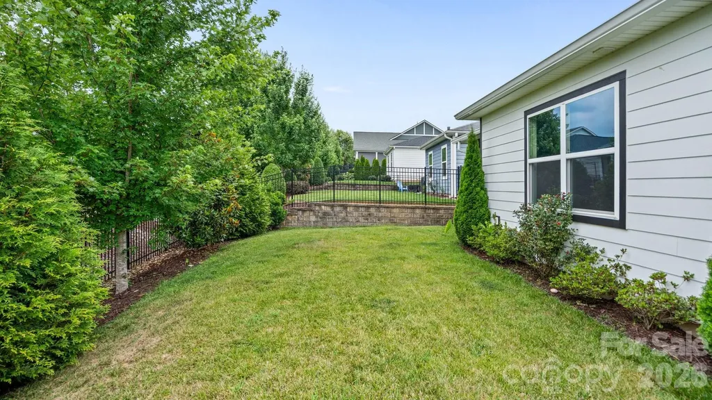 5129 Looking Glass Trail Denver NC 28037