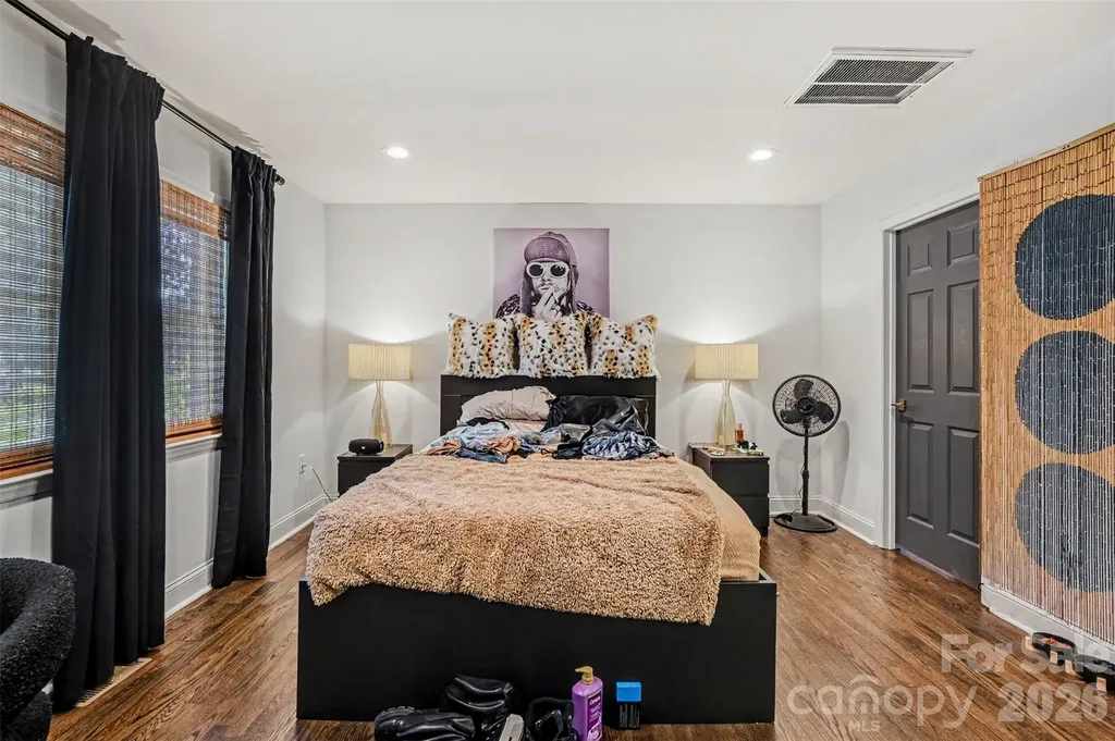 1027 Dresden Drive W Charlotte NC 28205