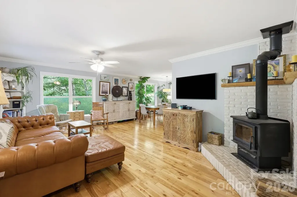 2 Coneflower Court Black Mountain NC 28711