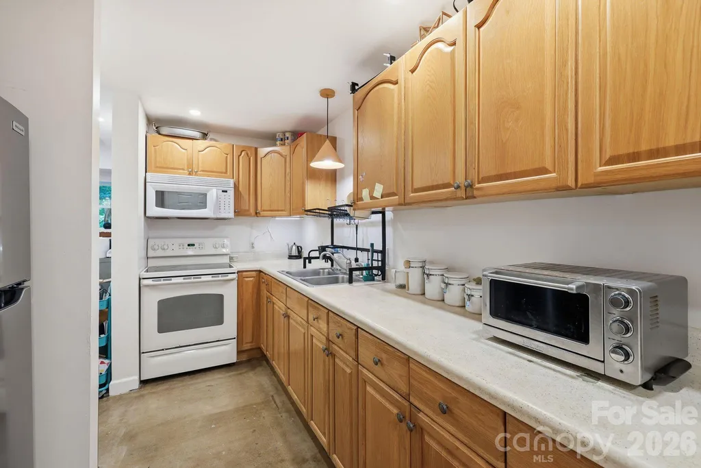 2 Coneflower Court Black Mountain NC 28711