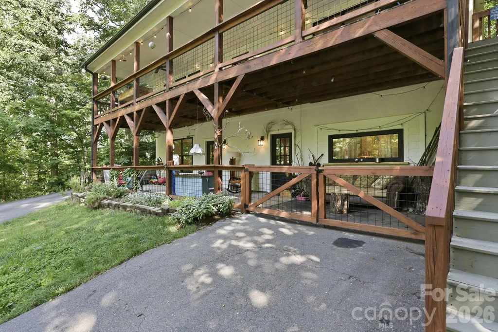 2 Coneflower Court Black Mountain NC 28711