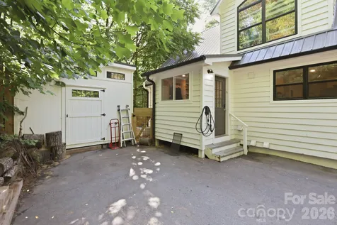 2 Coneflower Court Black Mountain NC 28711