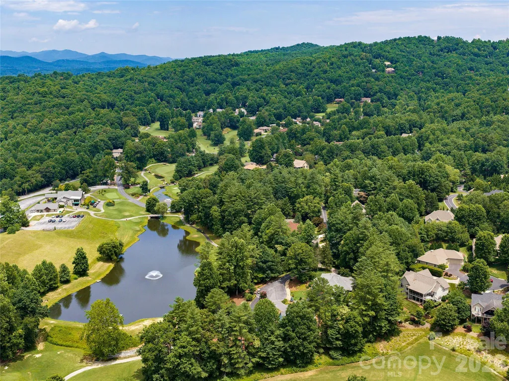1071 Linkside Drive Hendersonville NC 28739