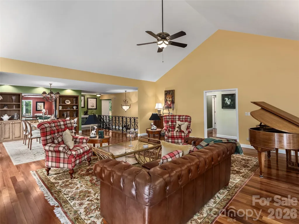 1071 Linkside Drive Hendersonville NC 28739