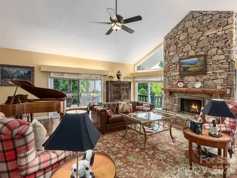 1071 Linkside Drive Hendersonville NC 28739