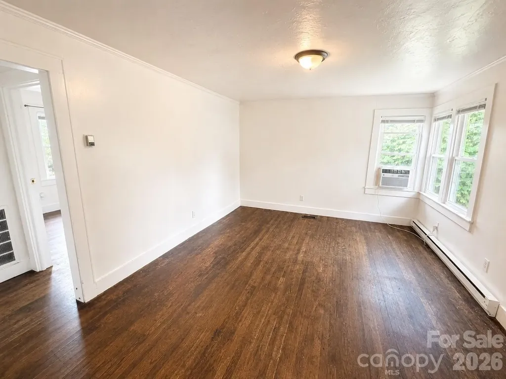 92 Fourth C Street Marion NC 28752