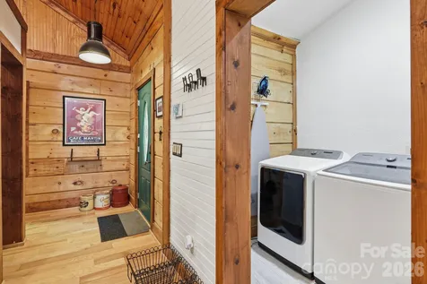 619 Leisure Lane Burnsville NC 28714