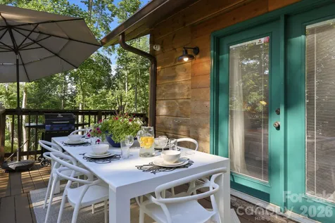 619 Leisure Lane Burnsville NC 28714