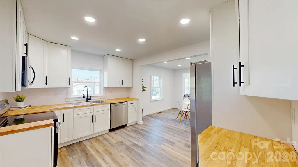 245 Carolina Avenue Forest City NC 28043