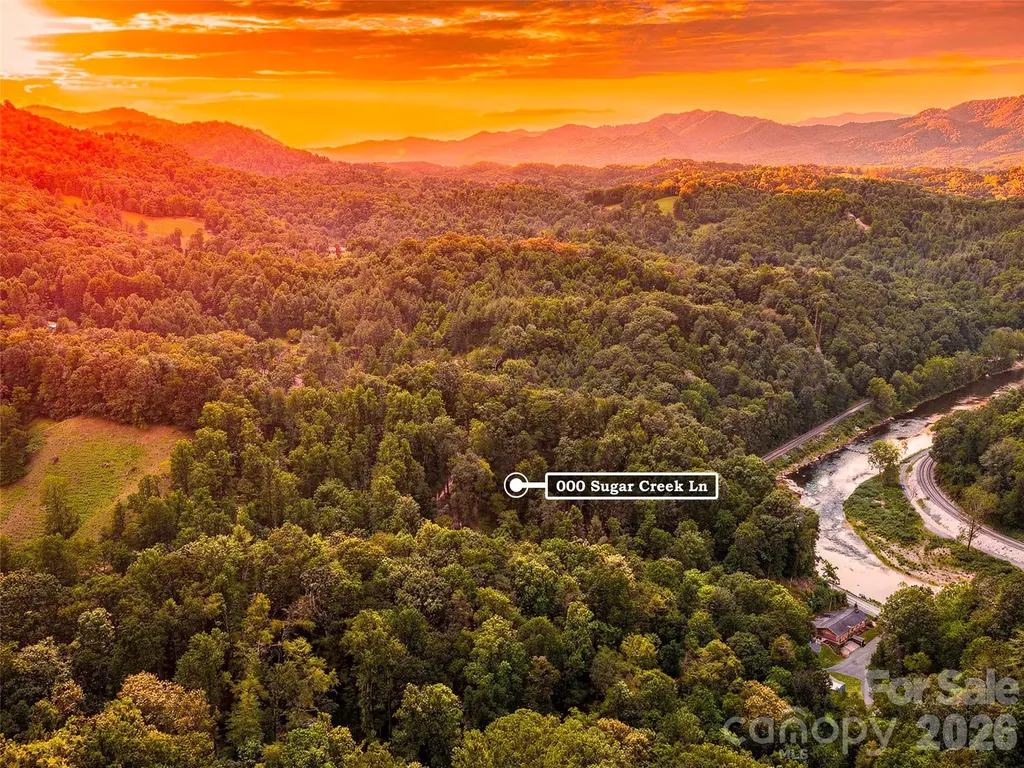 000 Sugar Creek Lane Green Mountain NC 28740