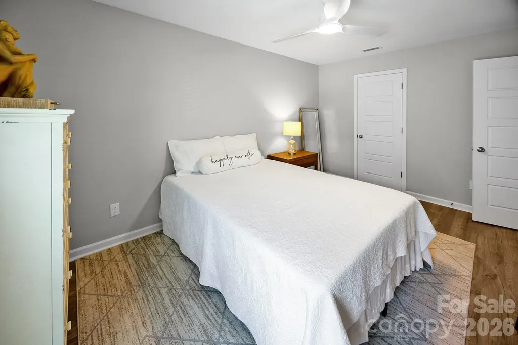 5080 Mooreland Oaks Way Mount Holly NC 28120
