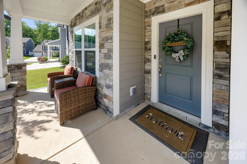 5080 Mooreland Oaks Way Mount Holly NC 28120