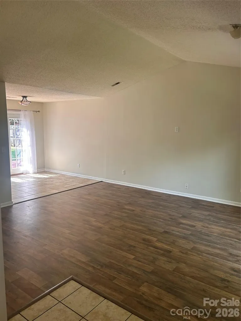 3301 Braewick Place Charlotte NC 28227