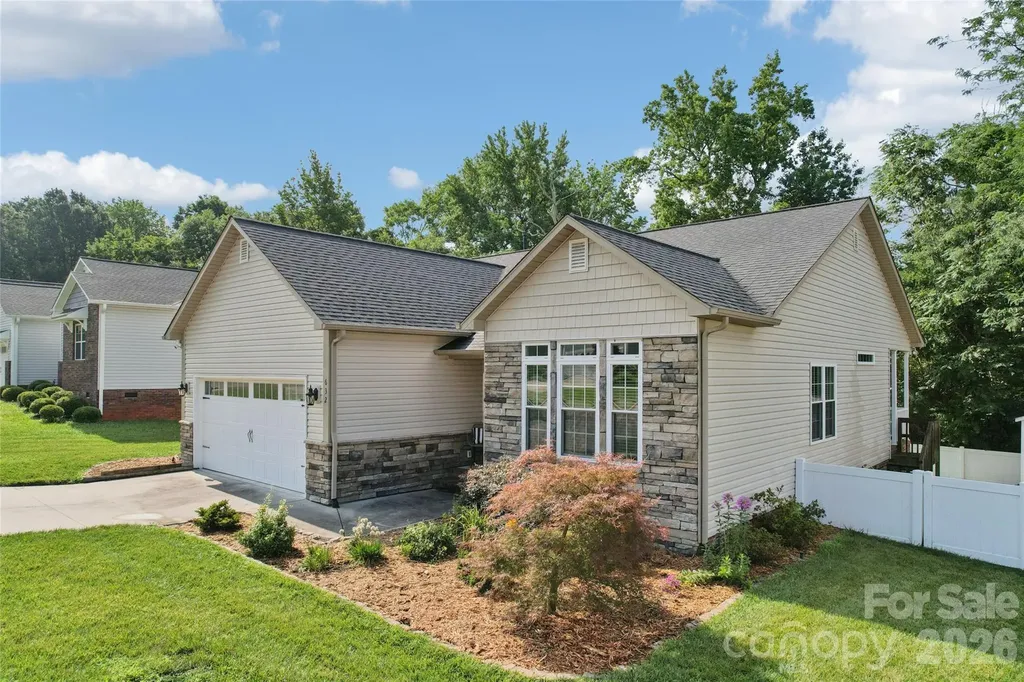632 Marigold Drive Kannapolis NC 28083