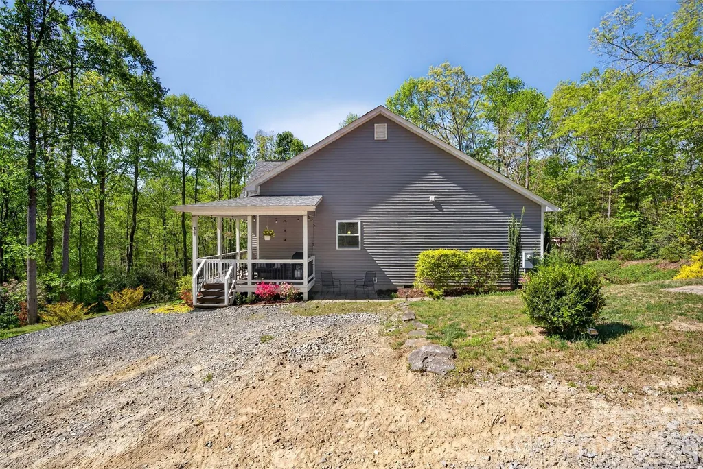 38 Pine Hill Road Fairview NC 28730