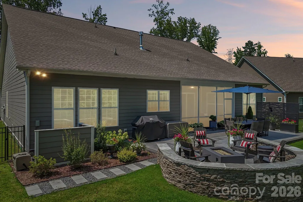 5408 Chegall Crossing Way Mount Holly NC 28120