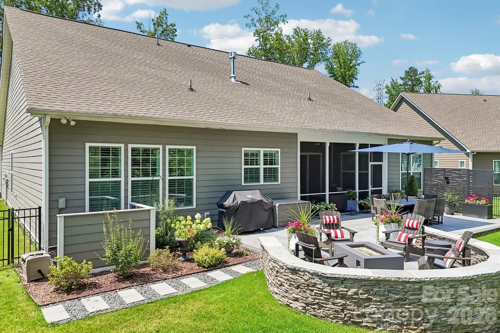 5408 Chegall Crossing Way Mount Holly NC 28120