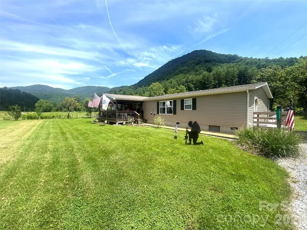 10755 Nc 209 Highway Hot Springs NC 28743