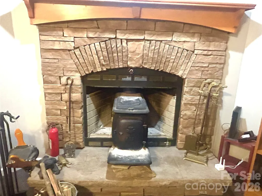 10755 Nc 209 Highway Hot Springs NC 28743