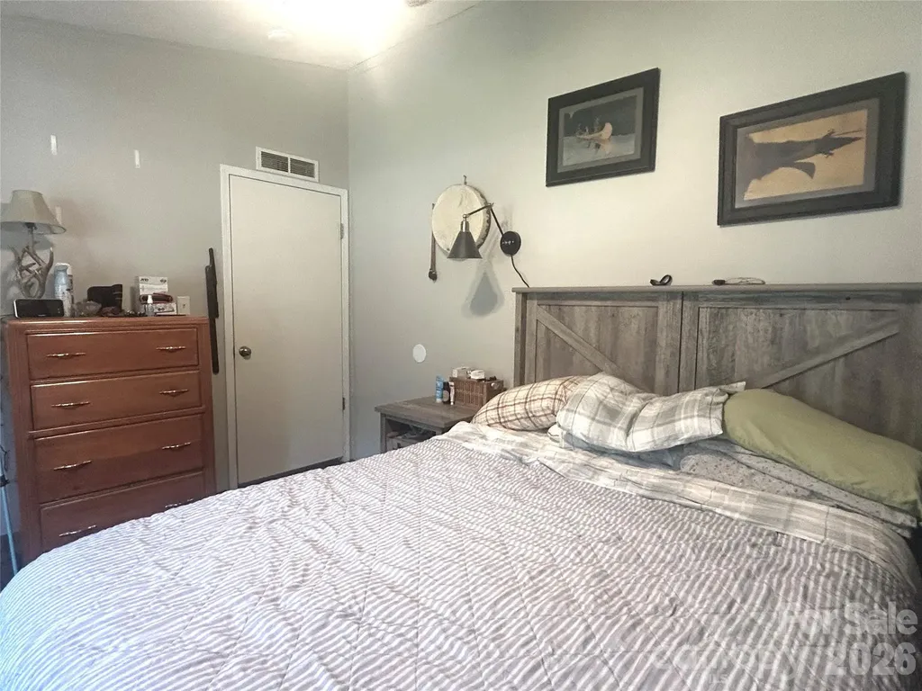10755 Nc 209 Highway Hot Springs NC 28743